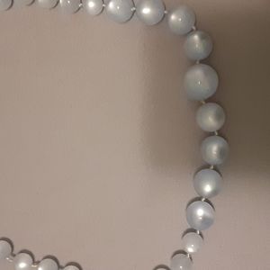 Blue pearl necklace